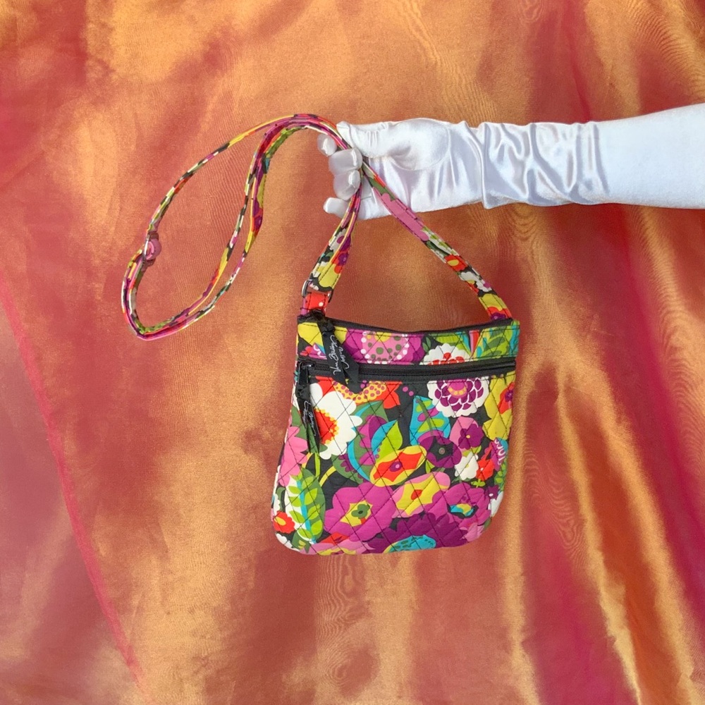 Vera Bradley medium crossbody bag
